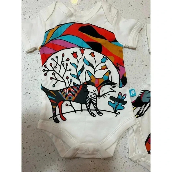 raising ace  bundle 2 artysy onesies giraffe fox size 3-6 months NWOT - Picture 3 of 4